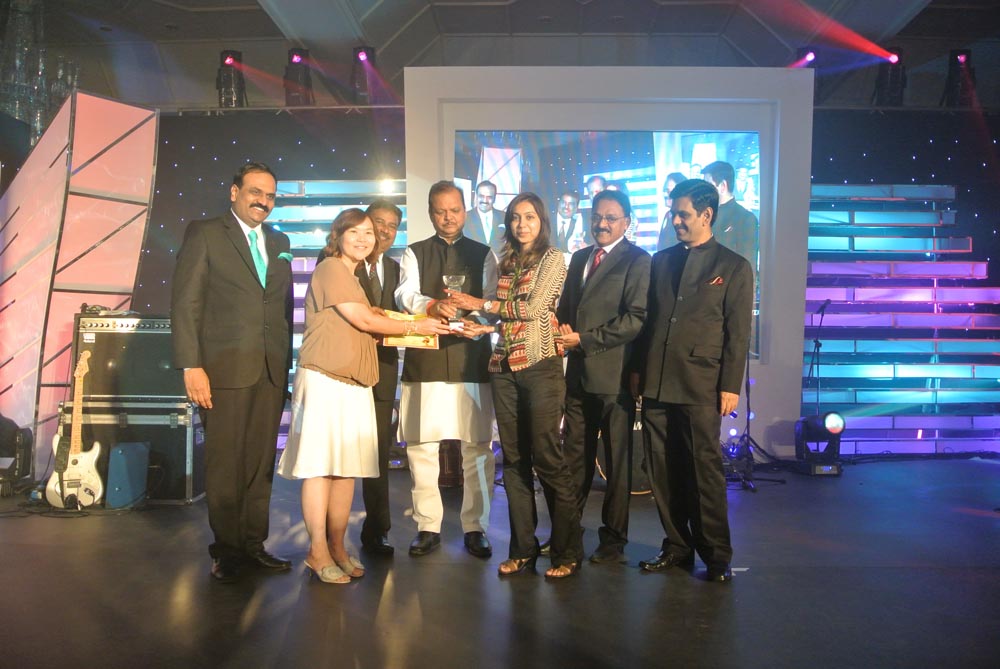 ททท. มุมไบรับรางวัลหน่วยงานส่งเสริมการท่องเที่ยวในอินเดีย จากการประกาศผลรางวัลงาน TAAI Travel Awards 2012